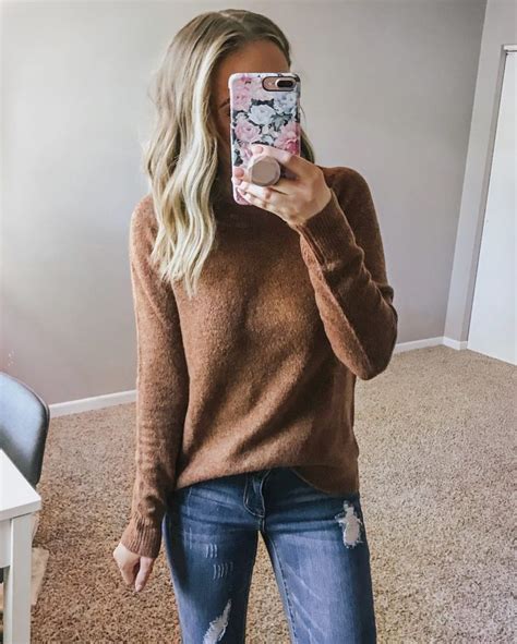 Popular Style Blogger Lauren Meyer Of The Lo Meyer Blog Shares September Instagram Roundup To