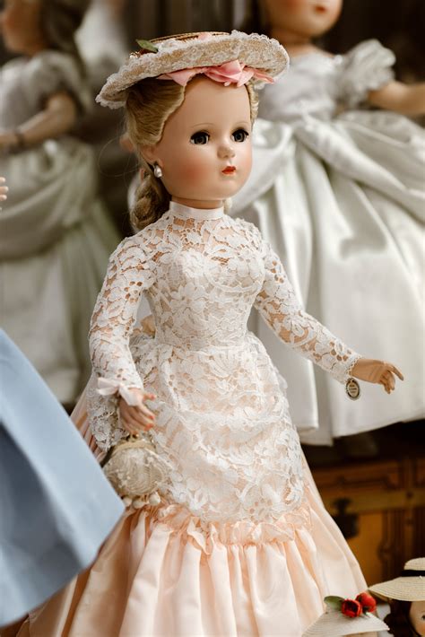 Rare Mystery Madame Alexander Ladies Of Fashion Dolls — Turn Of The Century