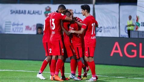 هذا و يحتل فريق شباب الاهلي دبي المركز الاول في جدول ترتيب فرق الدوري الاماراتي برصيد 36 نقطه حازهم من خلال لعبه ل16 مباره فاز في 11 مباراه و تعادل في 3 مباريات و خسر في مباريتيتن اثنتين. شباب أهلي دبي يتجنب فخ عجمان في كأس الخليج العربي | Sports ...