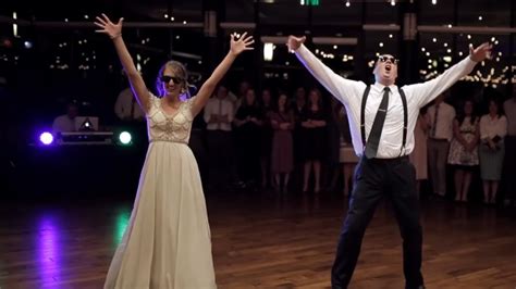 Father Of The Bride Wedding Dance Goes Viral Thanks To Unexpected
