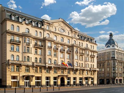 It is located in the josefsplatz square at number 5. Polonia Palace Hotel, Warschau aanbieding v.a. €265