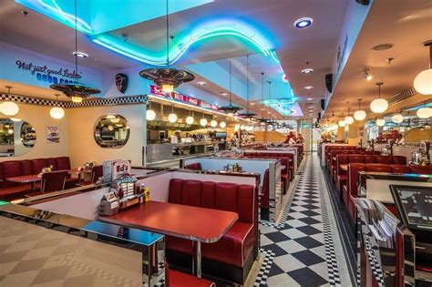 New Eds Easy Diner In Woking ダイナーインテリア ダイナー