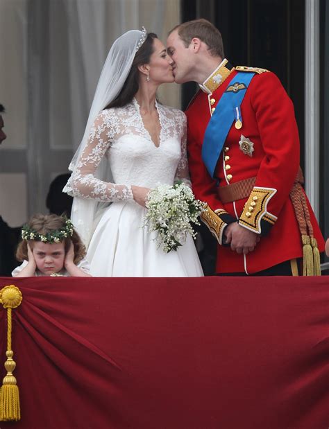 Best Moments From Prince William Kate Middleton S Royal Wedding