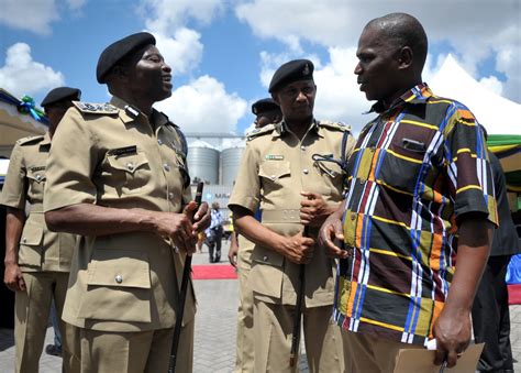 Inspectorul general de poliție este șeful malaiezian poliției regale. U.S equips Tanzania Police force to curb illegal drugs and ...