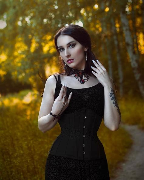 Model Scarletmodel Gothicfashion Goth Gothart Gothgirl