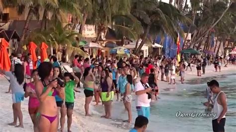 Boracay Philippines Crowds Witness Beautiful Beachfront Sunsets YouTube