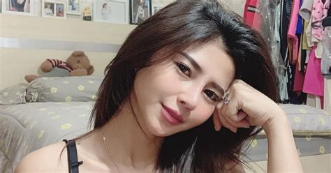 Cerita Dewasa Terbaru 2019 Cerita Dewasa Tubuh Hot Ibu Susan Buat Sangek