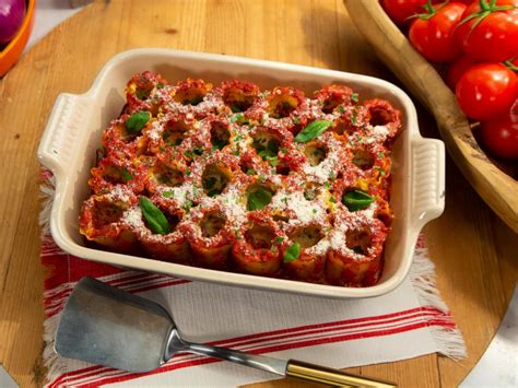 Sunny anderson food network mac and cheese. Sunny's Easy Tomato and Basil Lasagna Roll-Ups Recipe ...