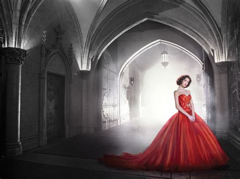 Manche kaufen das kleid, das ohnehin nur das eine mal getragen wird, lieber second hand. Alfred Angelo Disney Fairy Tale Kollektion - Brautkleider ...