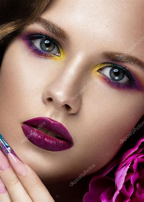 Beautiful Girl With Colorful Make Up Flowers Beauty Face — Stock