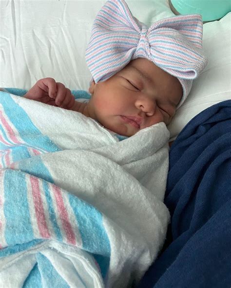 Siesta Keys Alex Alyssa Share 1st Pics Of Newborn Daughter Alessi