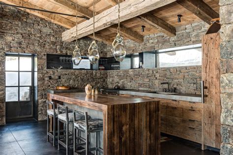 Rustic kitchens reflect a hint of tradition and stylistic features of the past, but with all the functionality and modern detail, they represent beautiful with its retro look, rustic kitchen attract attention and are desire of many customers, but because of its specific development, they contain many elements. 22 Appealing Rustic Modern Kitchen Design Ideas | Home ...