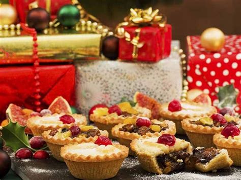 Holiday cooking and baking at recipelink.com. The ten best Irish Christmas food and drink treats | Traditional christmas food, Christmas food ...