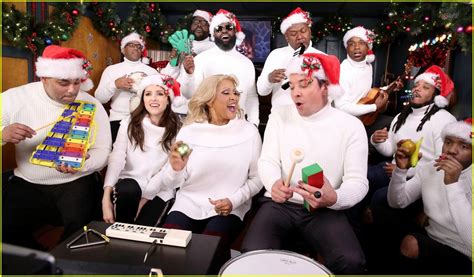 Anna Kendrick Jimmy Fallon Sing Christmas With Classroom Instruments Video Photo