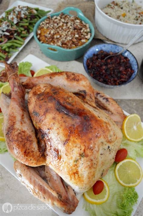 Pavo al horno (cómo hornear un pavo de manera sencilla)