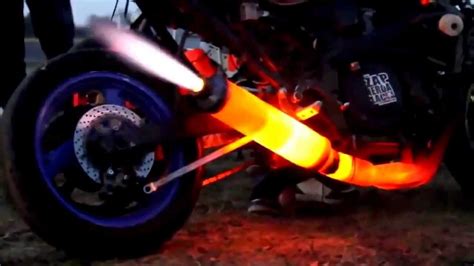 Fire Throwing Motorcycle Exhaust Like F Formula Car Youtube