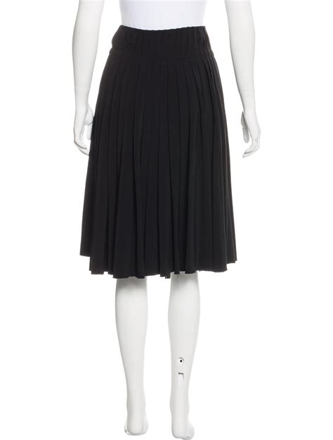 Prada Pleated Knee Length Skirt Clothing Pra144188 The Realreal