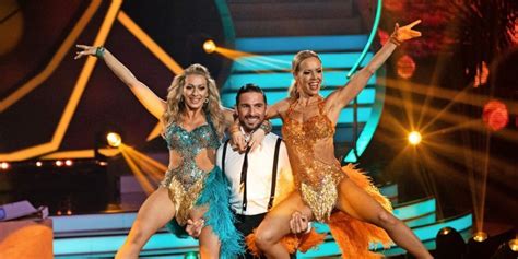 Search, discover and share your favorite lets dance gifs. Let's Dance Finale 2019: Wer hat gewonnen und ist Dancing ...