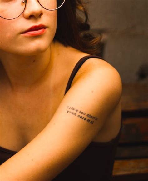 Agregar M S De Tatuaje Frase Brazo Mujer Muy Caliente Netgroup Edu Vn