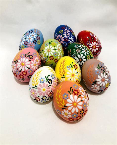 Set Of 10 Hand Decorated Painted Chicken Easter Eggs Etsy Easter