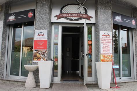 The story of acqua e farina is not complete without at least a mention of the bromance between roberto and antonio, two very different men who probably would never have met in their own country. RISTORANTE