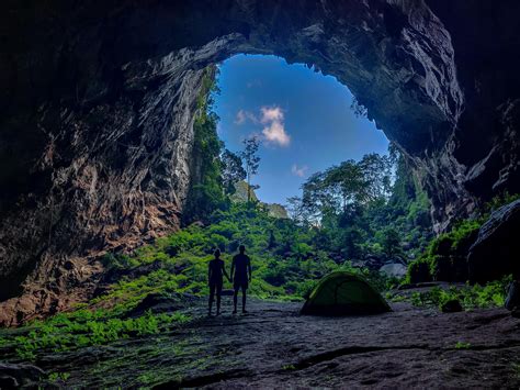 Hang Pygmy cave in Phong Nha, Vietnam - the World's 4th largest cave ...