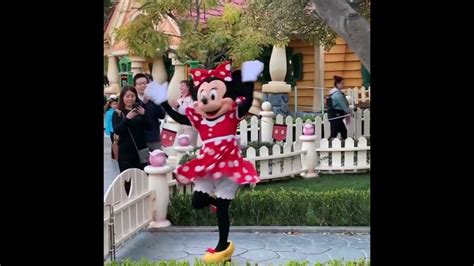 Minnie Mouses Bloomers Youtube