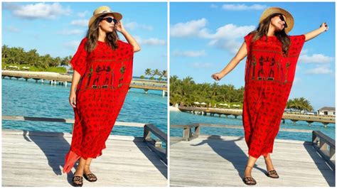 Hina Khan Enjoys A Special Getaway At Maldives See Viral Pics