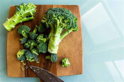 Todo Sobre El Brócoli Propiedades Beneficios Y Su Uso En La Cocina