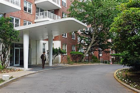 Briar Hill NYC Luxury Apartment Rentals Glenwood Management