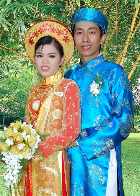 Dù cho bà đã ra sức can ngăn nhưng con trai vẫn quyết tâm cưới cho bằng được cô gái này. ♥♥♥♥♥♥♥♥♥♥♥♥♥ Phúc Thiện ♥ Thủy Tiên ♥♥♥♥♥♥♥♥♥♥♥♥♥: HÌNH ...