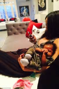 Rihanna Shows Her Infant Cousin How To Pose For Twitter Snaps Daily