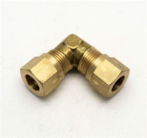 British Made 90 Degree 10mm To 10mm Bend Brass Compression Fitting 15