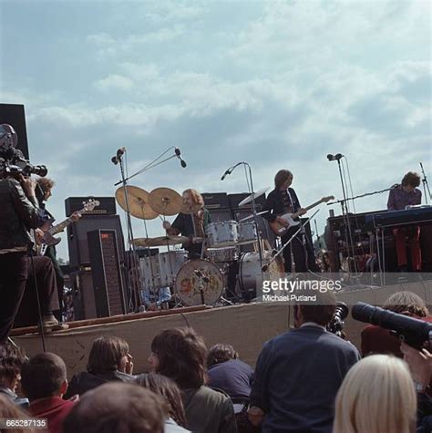 eric clapton steve winwood in concert photos and premium high res pictures getty images