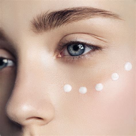 Maybe you would like to learn more about one of these? ¿Puedo usar mi crema hidratante como contorno de ojos ...