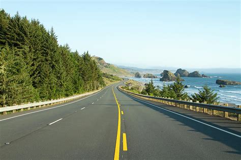 Highway 101 Along The Oregon Coast Photograph By Justin Bailie Fine
