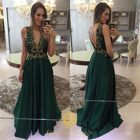 Vestido Bel Ssimo Mais Detalhes No Snap Ateliergiovana