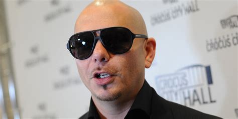 Pitbull Biographie Et Albums De Pitbull Cosmopolitanfr