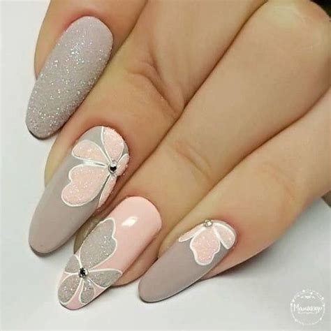 Leuchtende himmelblaue nail art designs für den frühling. Bunte stilvolle Sommer-Nagel-Design-Ideen für 2019 ...