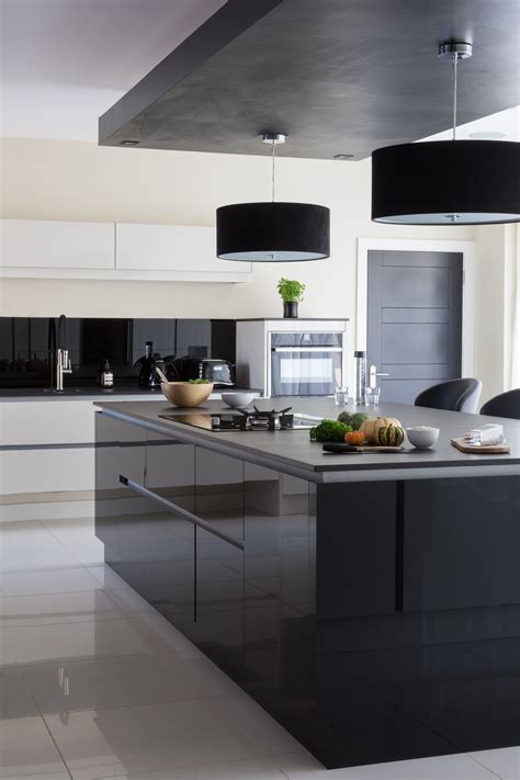 This Is Modern Sleek Kitchen Design The Mixture Of White Black And