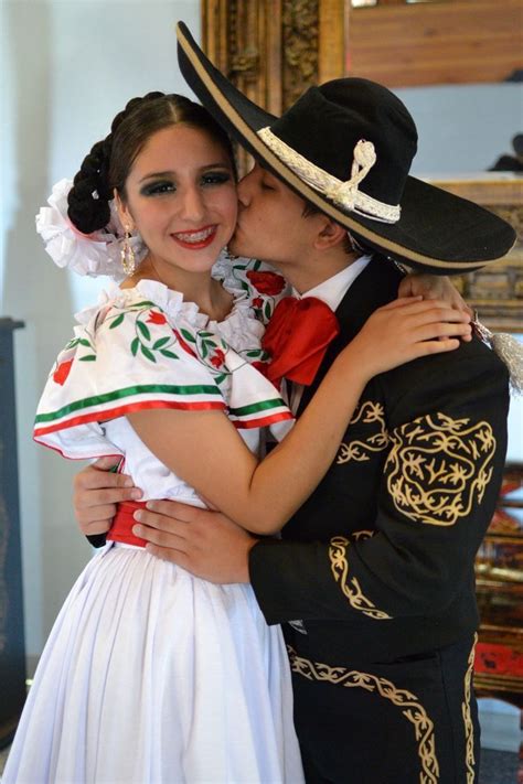 Mexican Costume Folk Costume Traditional Mexican Dress Traditional