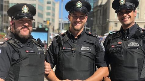 Go Transit Constables Honoured For Taking Down Armed Robbery Suspect Cbc News