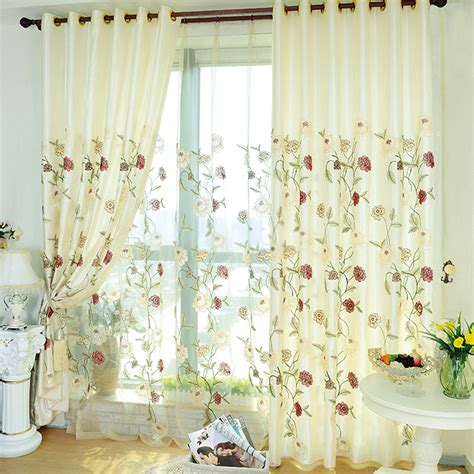 Delicate Floral Bedroom Curtains Can Decorate Your Room More Beautiful