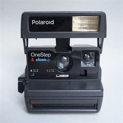Polaroid One Step Close Up 600 Instant Film Camera Takes