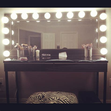 To Make A Diy Vanity Mirror With Lights Makeup Vanity Table With