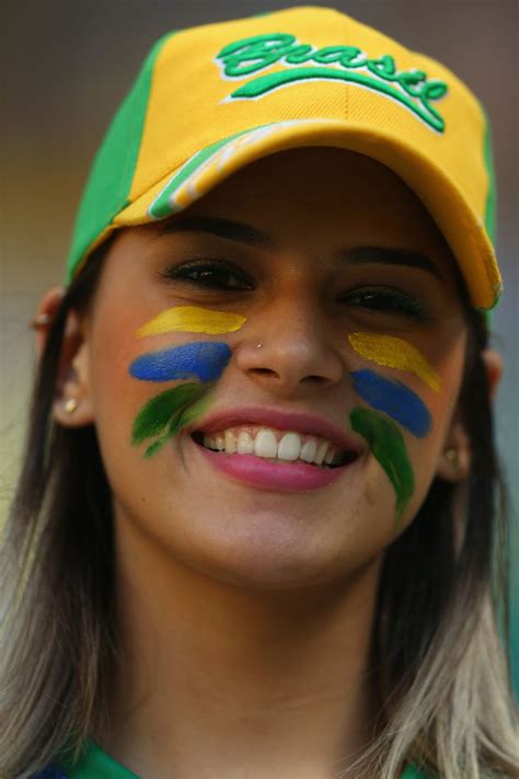 Aficionadas Bellas De La Copa Confederaciones Chicas Hot En Brasil 2013 Fotos Huffpost Voices