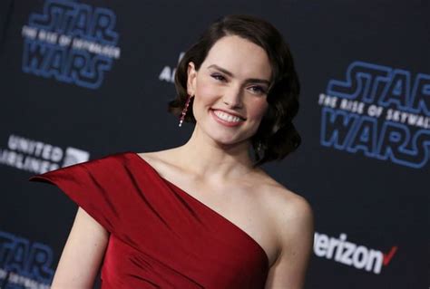 Daisy Ridley Is The Biggest Anal Slut Going Dm Me To Degrade Her