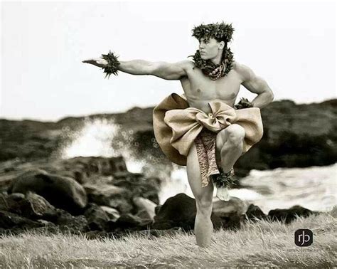 Kahiko Kane Polynesian Dance Hawaiian Dancers Hula Dancers