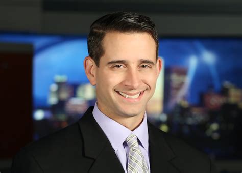 Joe Pequeno Phoenix Az Sports Reporter Bio 3tv Cbs 5