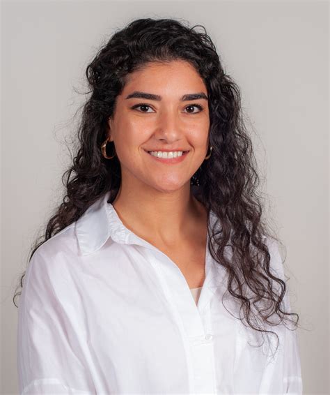 Ruba Shubeita – Medium